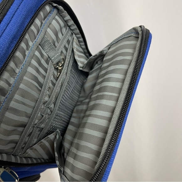 Ricardo Beverly Hills Travel Crossbody Bag Vacation Purse Companion Bag - Picture 8 of 11